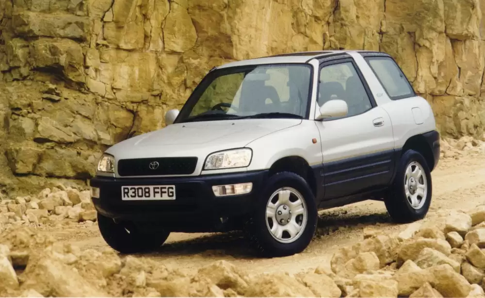 TOYOTA RAV4 (1994-2000) DESING CSOMAGTÉRSZÖNYEG