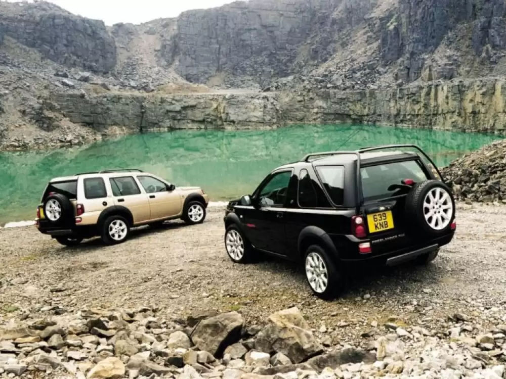 LAND ROVER FREELANDER I. (1996-2006) CSOMAGTÉRTÁLCA